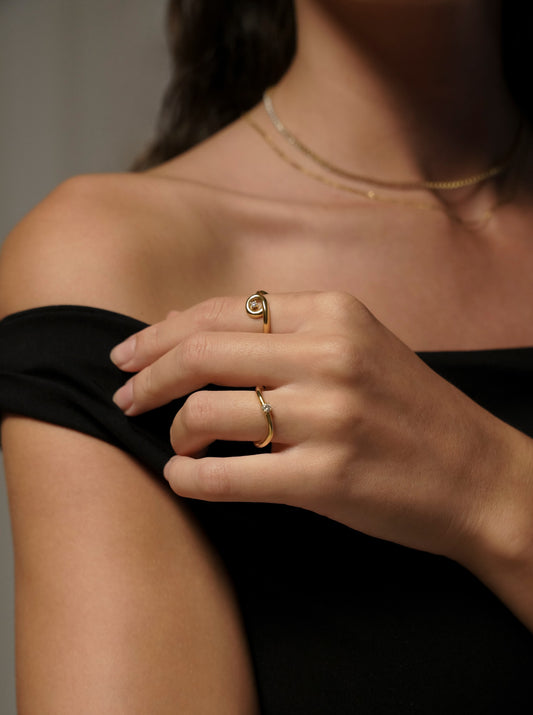 Anillo Infinity Solitaire Gold