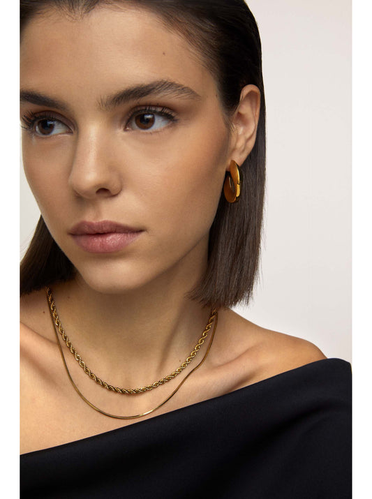 Collar Twisted Betrayal