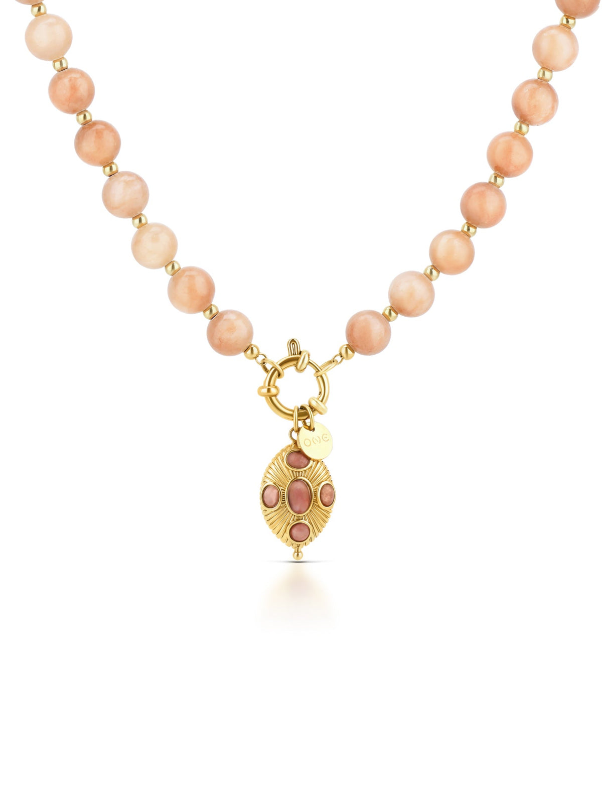 Collar Carmela Sunset Peach con piedras damasco y charm dorado ONE
